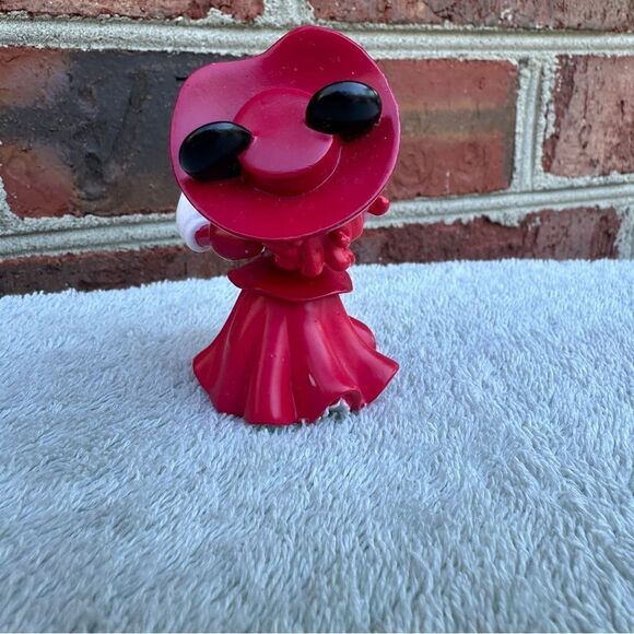 RARE 2.75" Minnie Mouse Red Hair Dress Pirate Swan PVC Figure Disney Caribbean - Picture 2 of 5